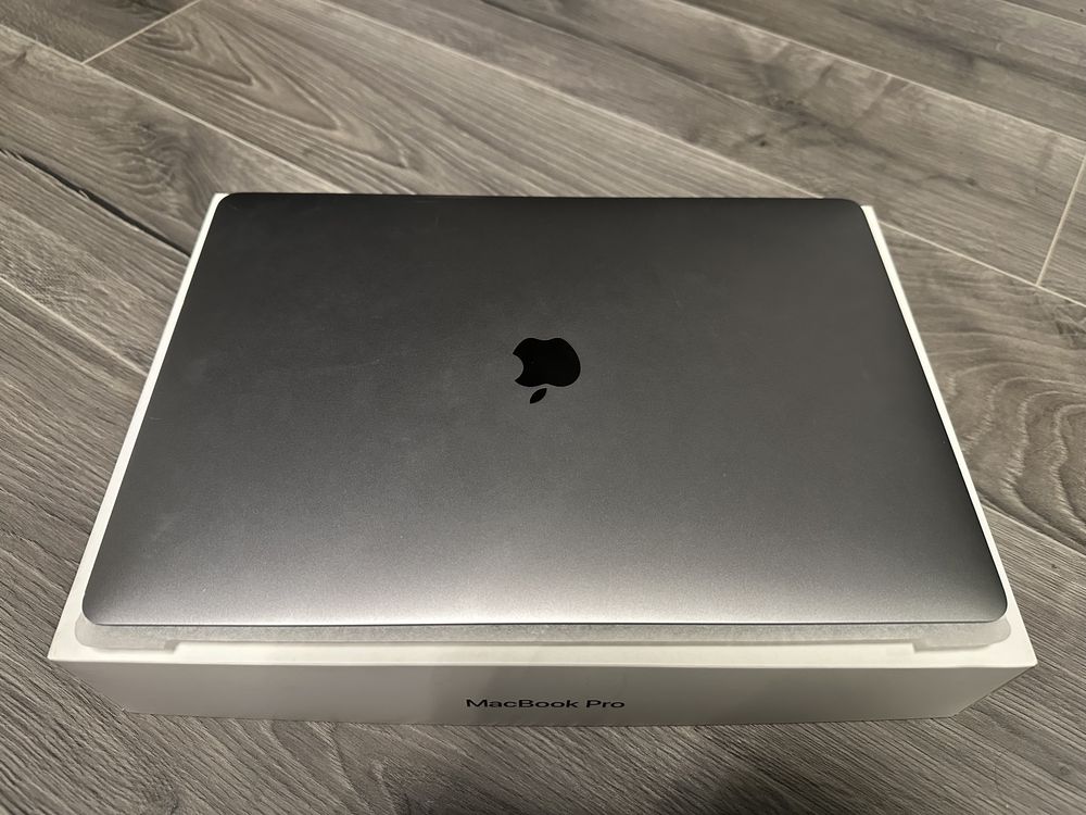 Vand MacBook Pro 15 inch