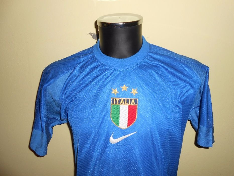 tricou italia nike training anii 90 marimea M/L