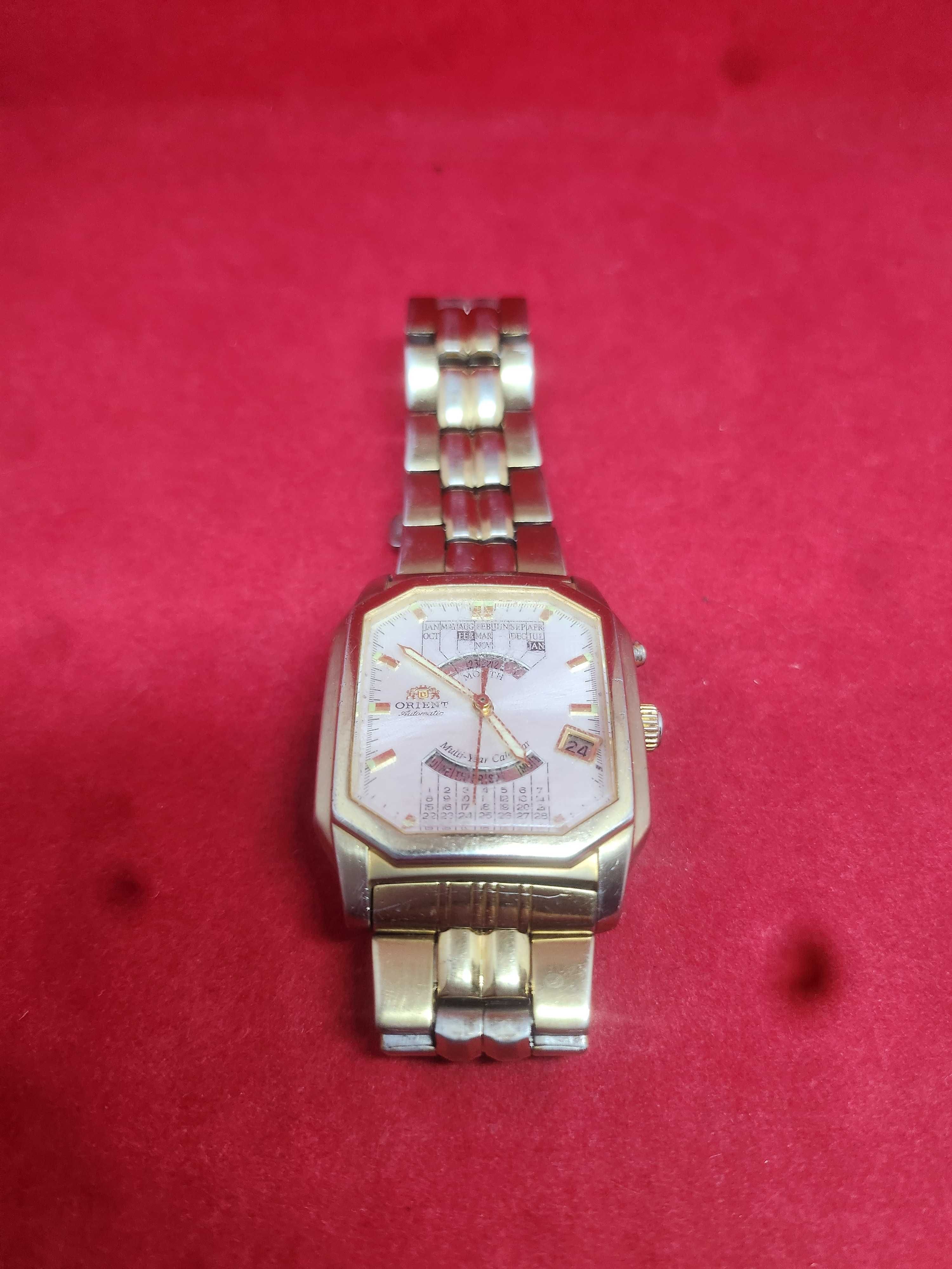 Orient Automatic Multi-Year Calendar – Златист винтидж часовник