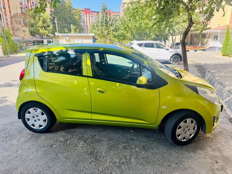 Spark salatviy 3-pazitsiya M/T Mexanika gaz