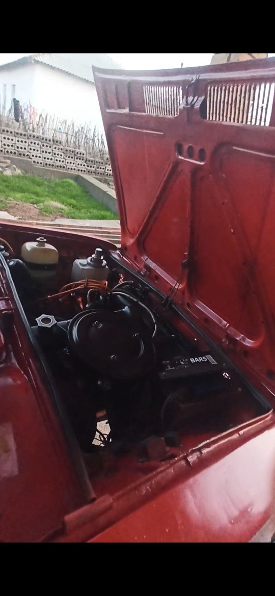 Vaz21011qizrangli