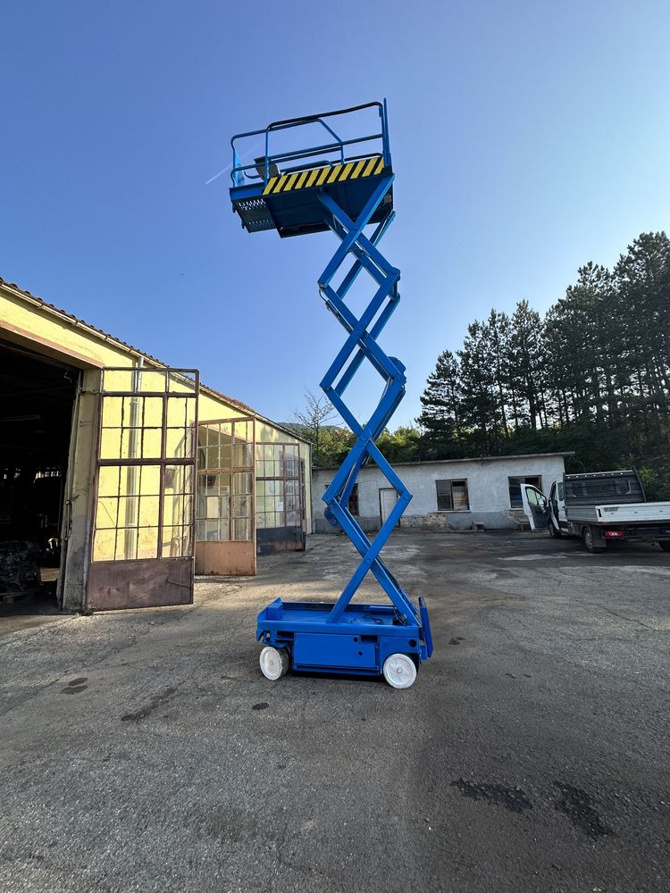 Ножични вишки Genie GS2032
 UpRight MX19