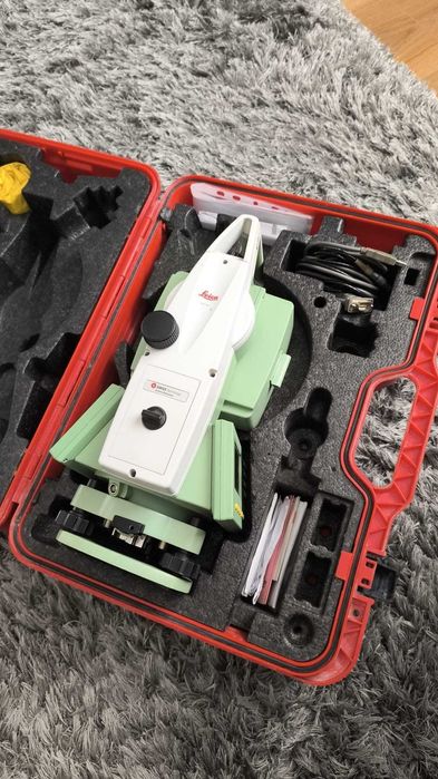 Statie totala Leica TS 06 power, 2 rl. Tot. st., 1 full keyb
