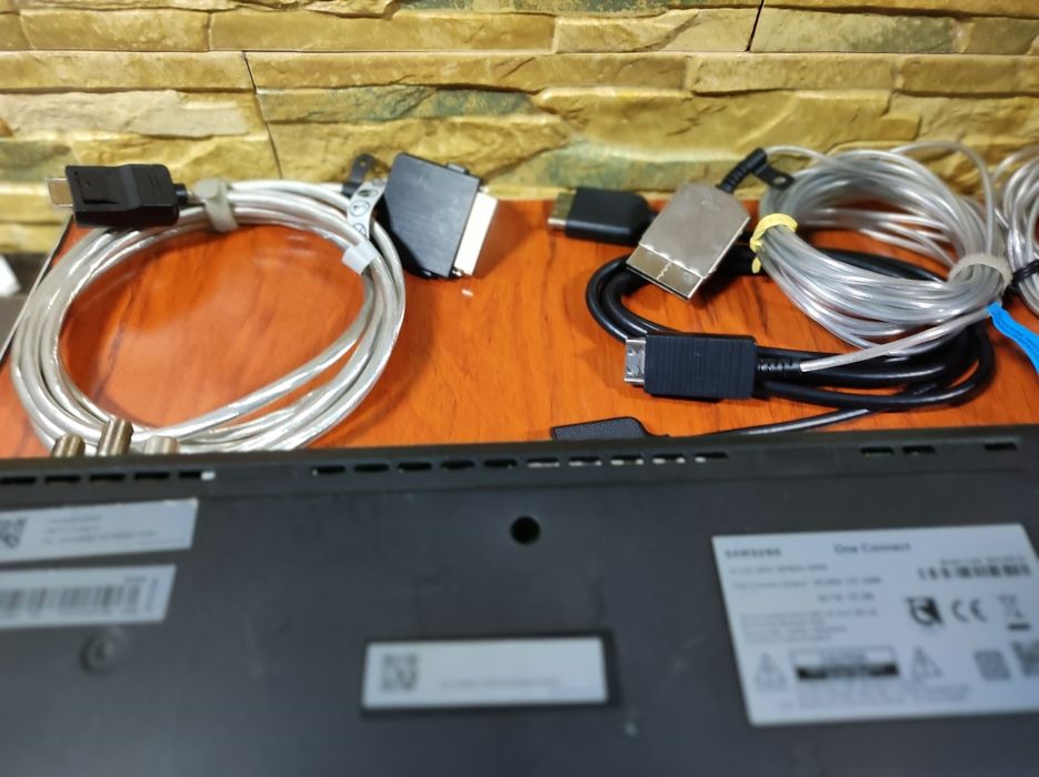 One Conect și cablul.  Soc 1000 M