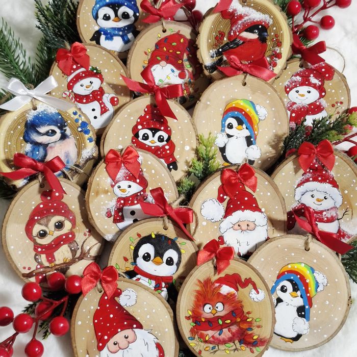 Коледни рисувани играчки