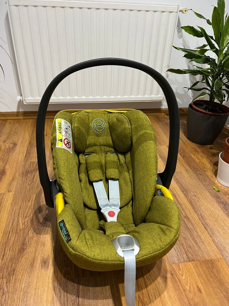 Vând scoică Cybex Platinum Cloud Z I-Size.