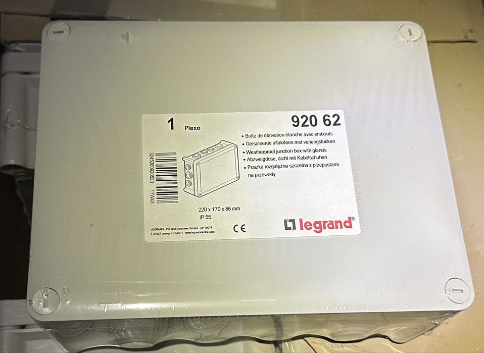 92062 Plexo Коробка IP55 220х170х74 14мем Legrand
