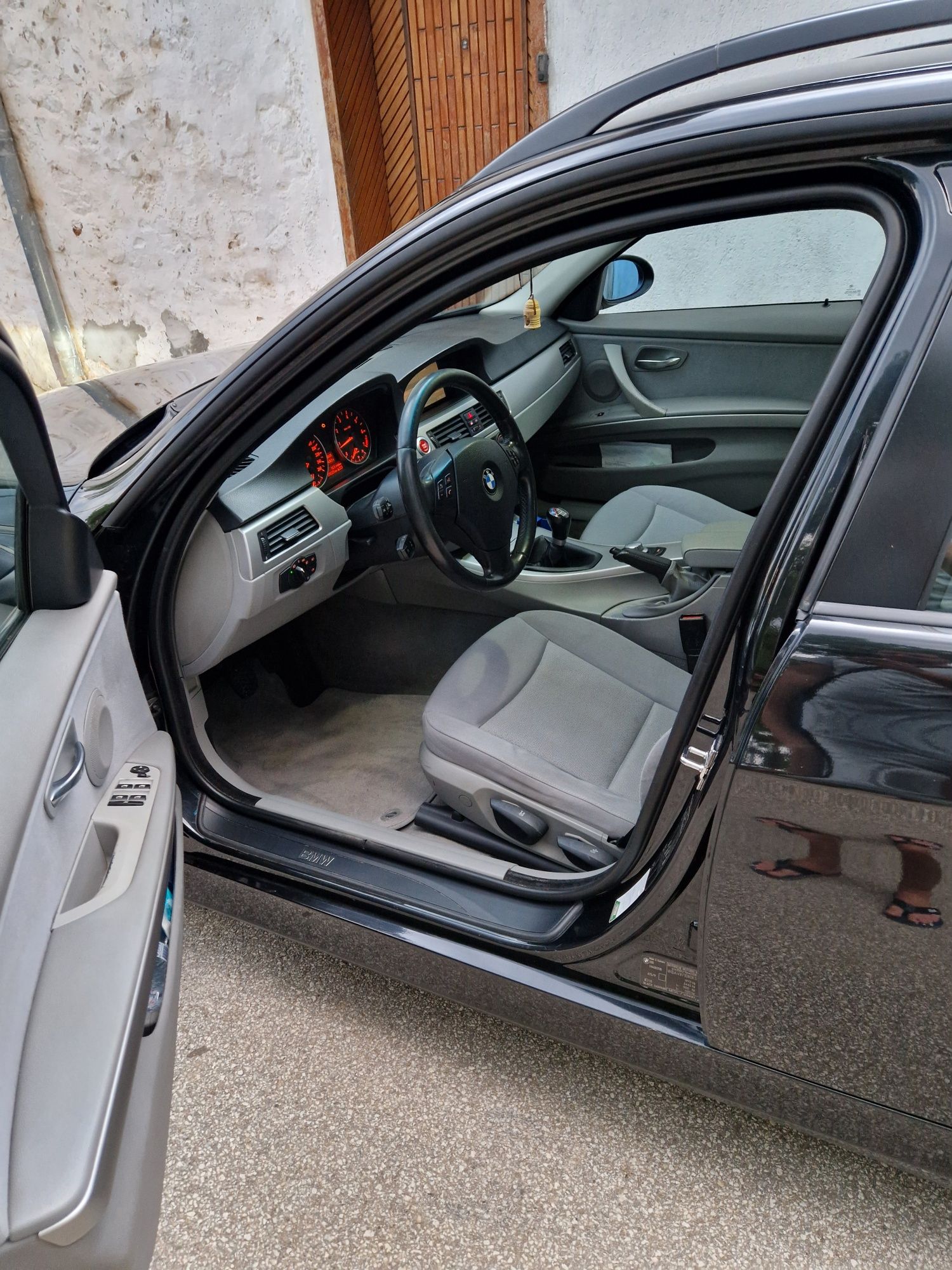 BMW E91 320i 150 коня