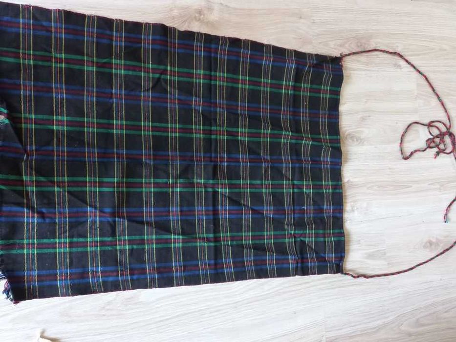 Битови карета и престилки общо за 80лв всичките
т