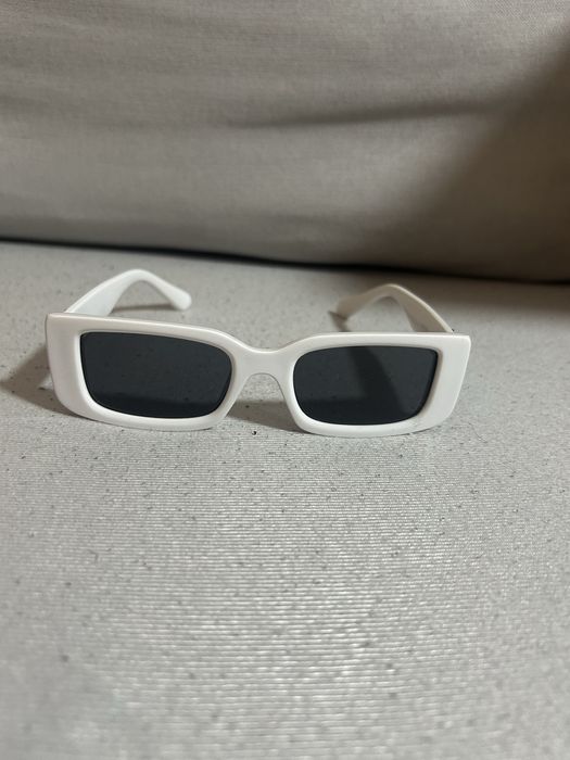 ochelari de soare off white
