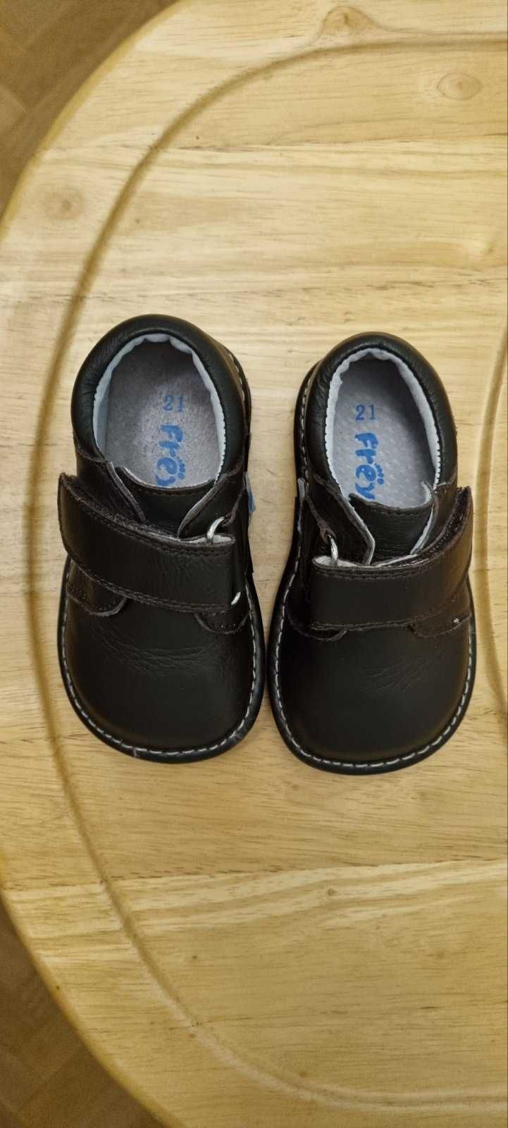 Детски обувки естествена кожа