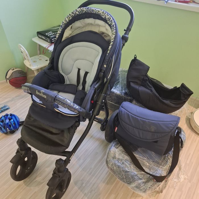 Бебешка количка Буба Buba в добро състояние.

Вътрешен размер на