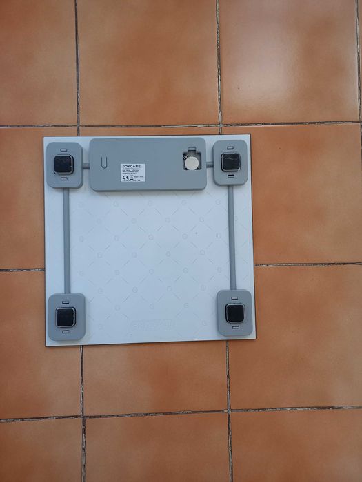 Уред за измерване на телесно тегло JOYCARE