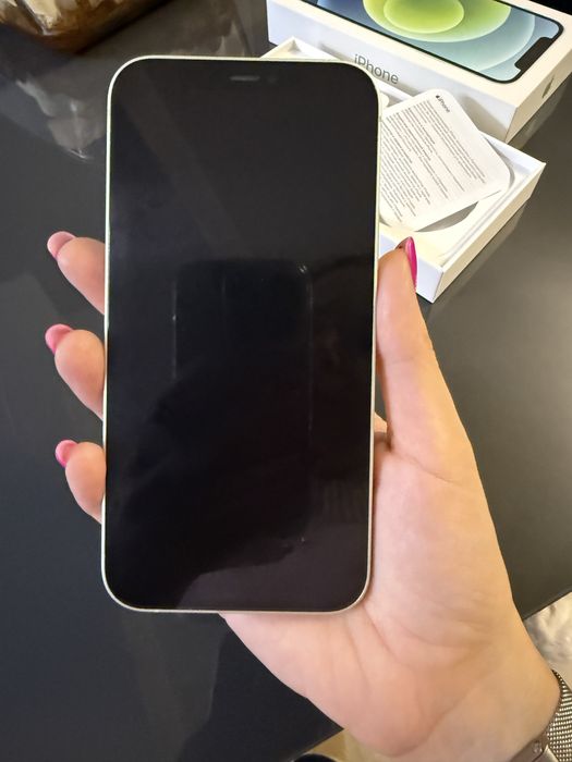 Iphone 12. 64 gb. Green