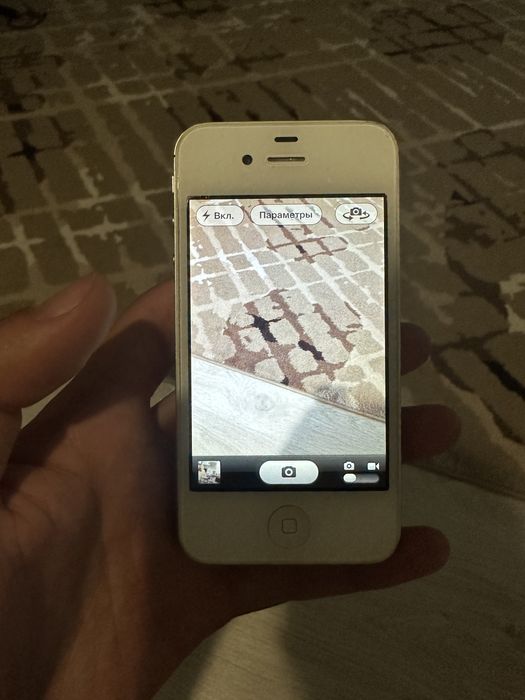 iPhone 4s в отличном состоянии