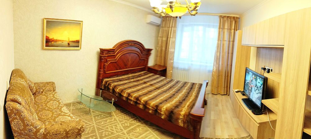 Улучшенная уютная квартира в тихом доме.