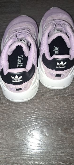 Adidas детски маратонки 27