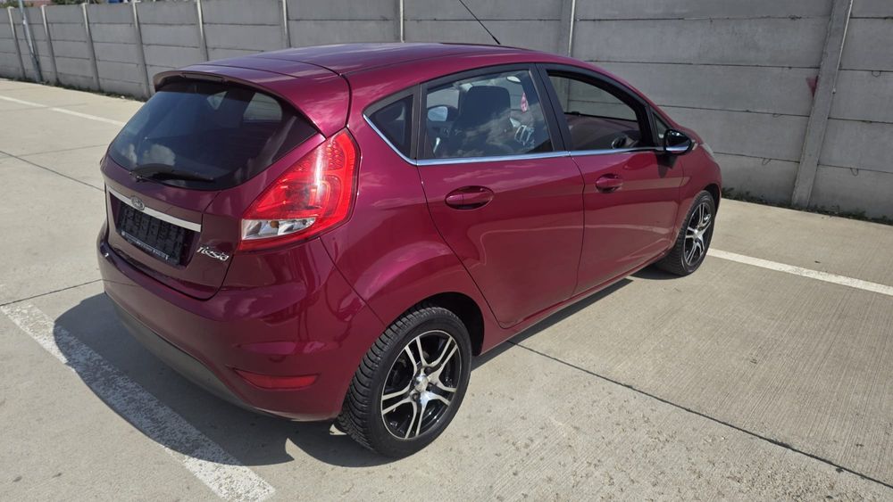 Ford Fiesta,1.3 benzină,82Cp,Climatronic,Parbriz încălzit,Preț Fix!