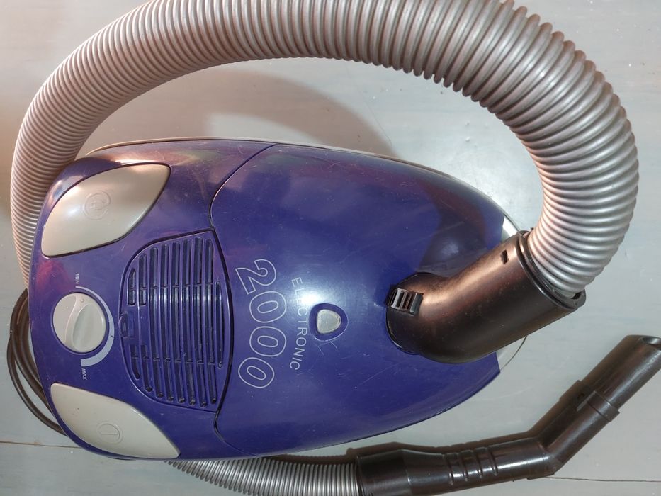 Пылесос NOVA 2000