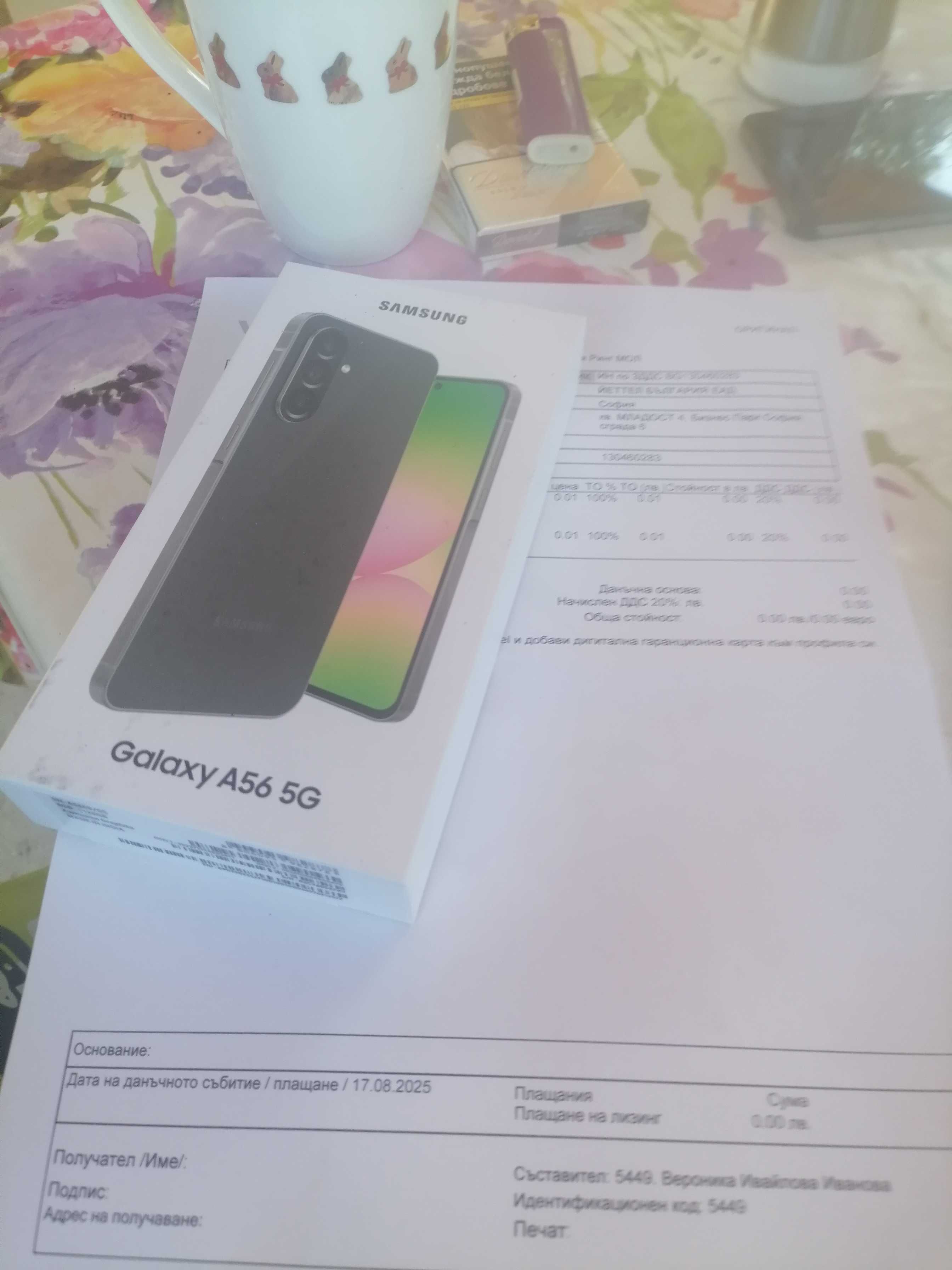 Телефон Самсунг А56 чисто нов