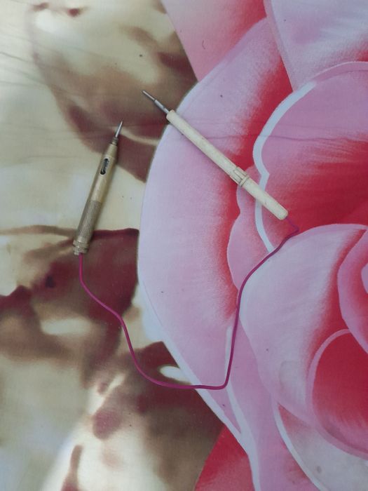 Срочно. Советская ручка для проверки фазы в сети. Работает, 1шт