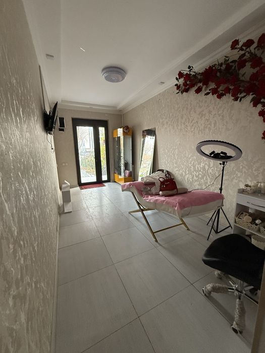 кушетка помощница лампа кресло продается срочно