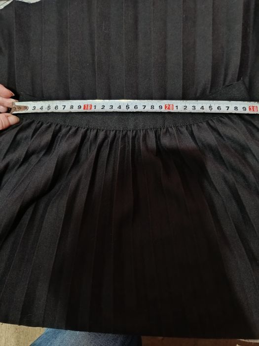 Fustă plisată neagră