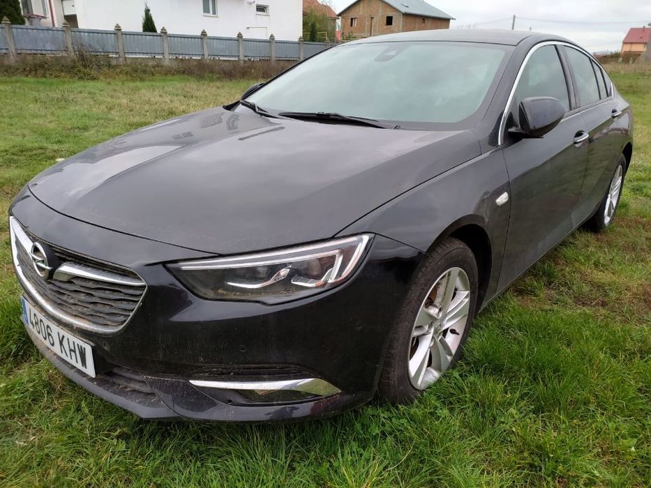 Dezmembrez Opel Insignia B 2017 2018 euro 6 2019 2020 motor 2.0cdti 125KW 170CP b20dth cutie de viteze automata far dreapta led volan stânga plansa bord oglindă line assist dezmembrari piese
