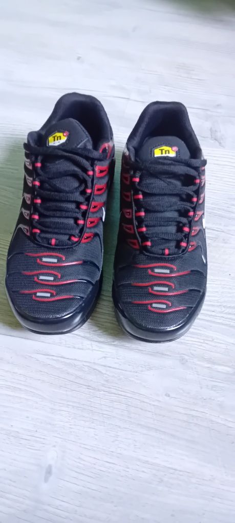 Adidasi tm mărime 39