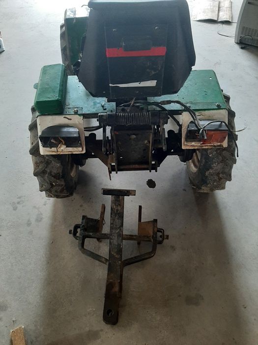 Vand tractoras  Italian BRUMITAL in 2 pistoane