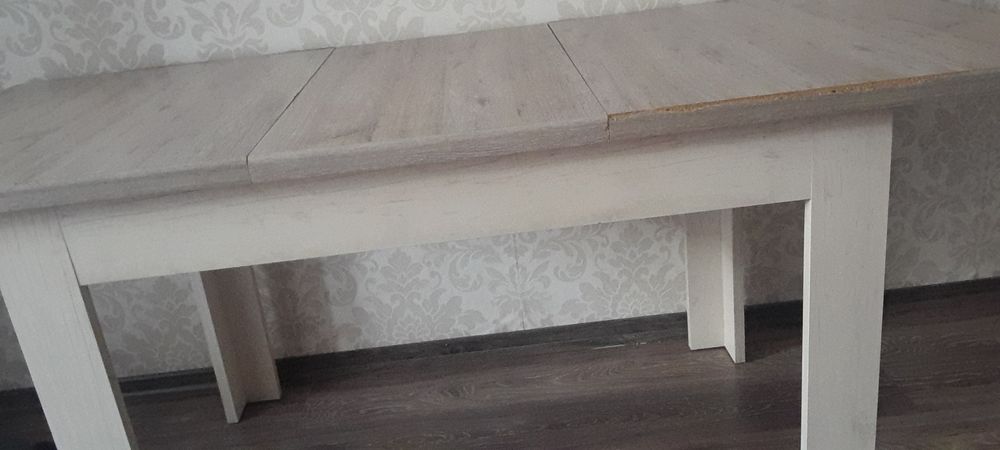 Продам стол в хорошем состоянии