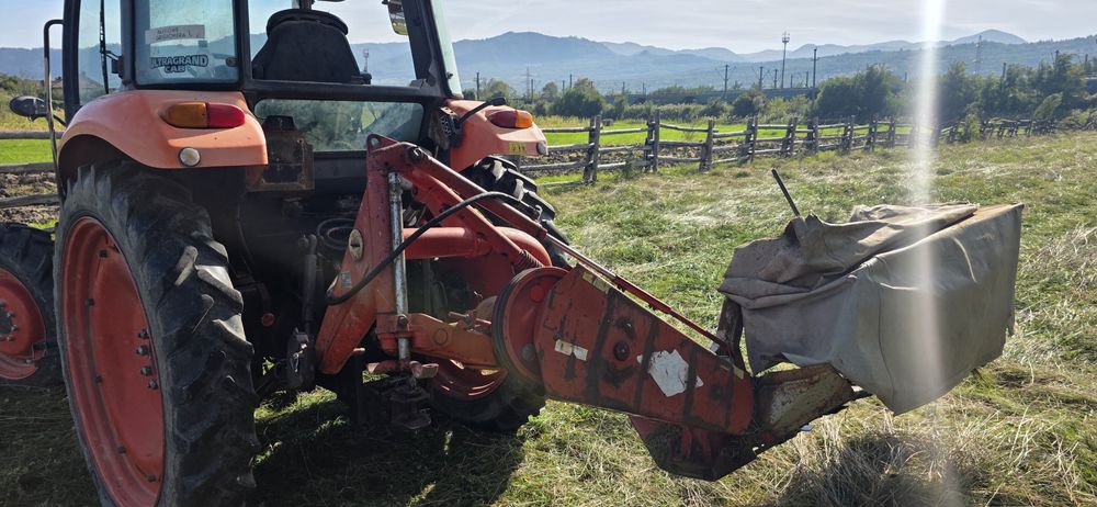 Coasa kuhn gmd 44 si 55 ridicare hidraulica si manuala