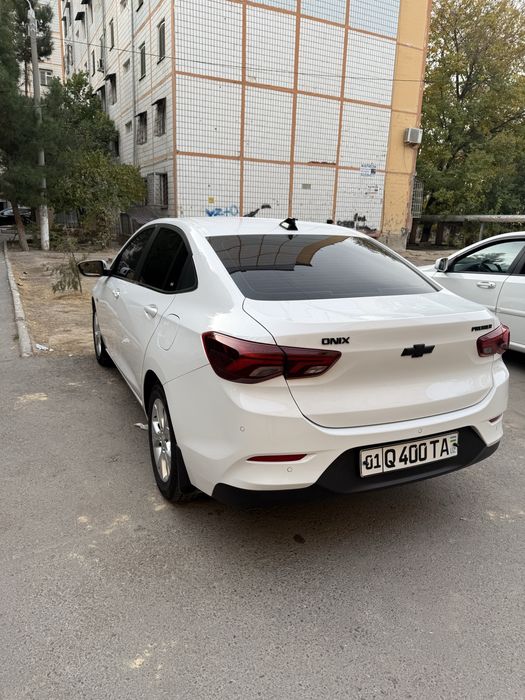 Продается авто Onix Premeer 6 позиция полный фул