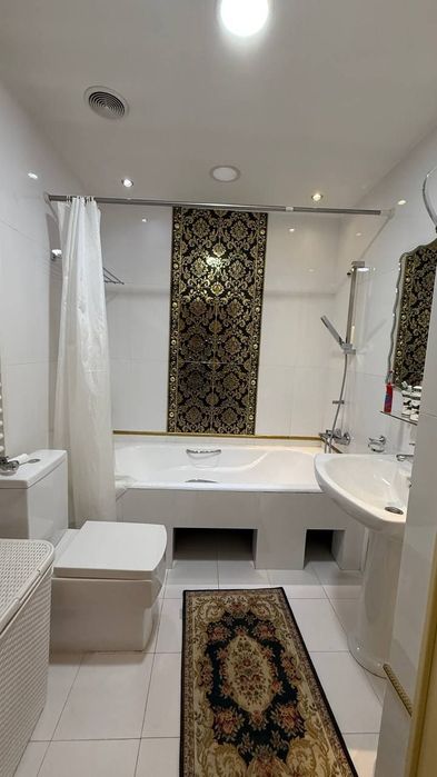 Sotiladi Дом Яккасарай махалля Тепа Ракат Боши 5 соток 3 уровня