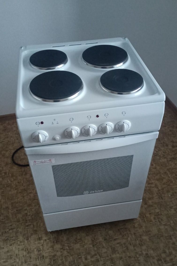 Продам электро плиту