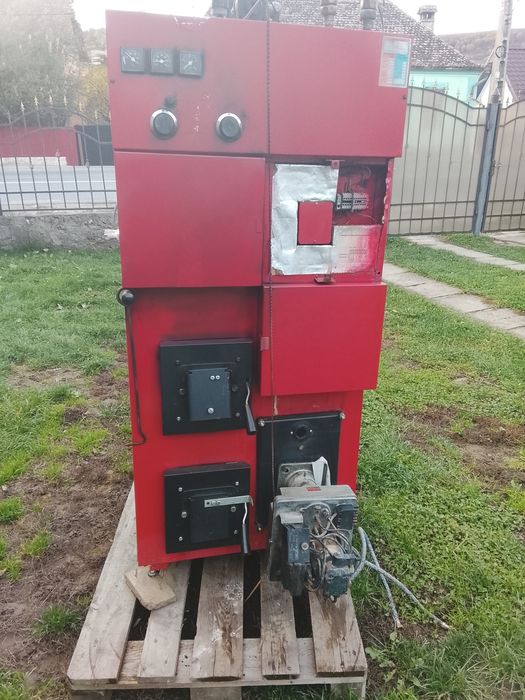 Centrala mixtă lemn și ulei