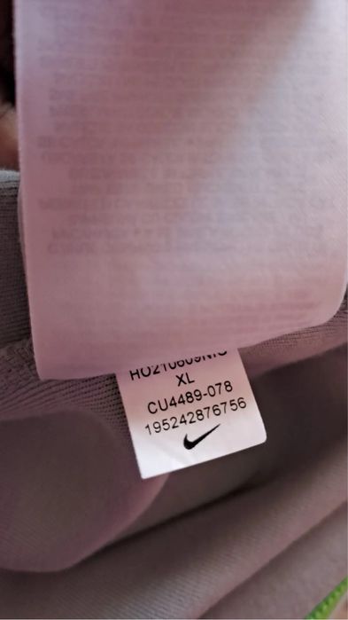 Vand nike tech fleece URGENT (MESAJ PE WAP)