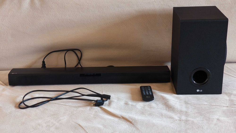 Саундбар LG SJ2 wireless sound bar + subwoofer