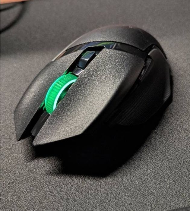 Мышка Razer беспроводная Basilisk