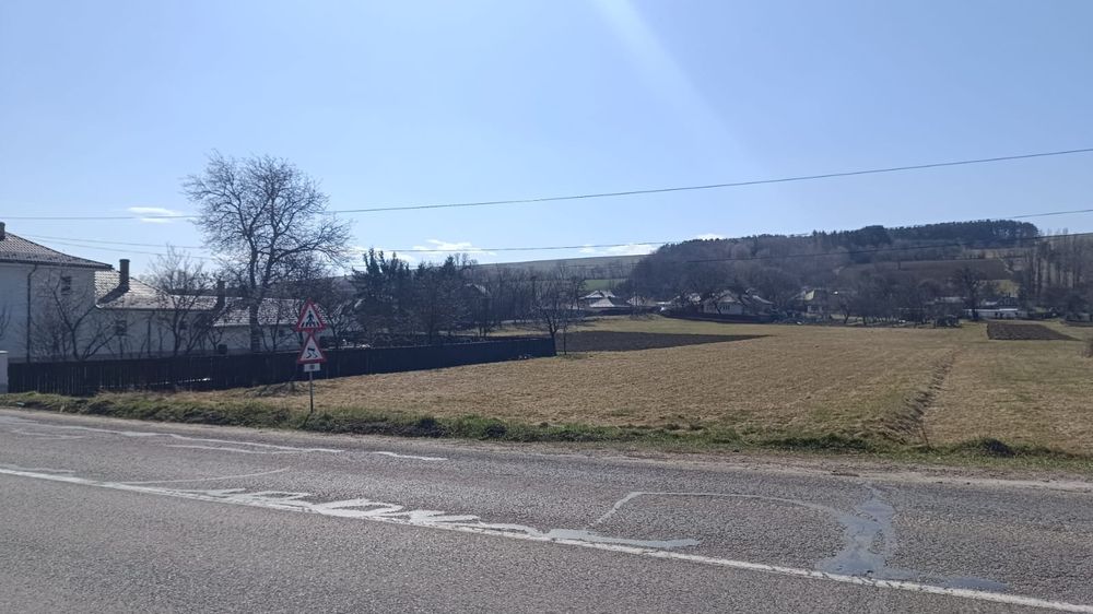 Teren Bodești intravilan la DN lângă peco Elcora 4589 mp