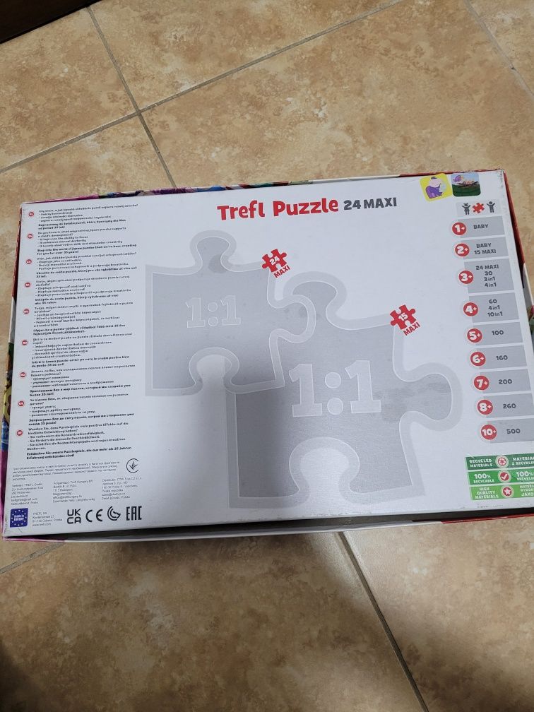 Vând puzzle cu printese Disney