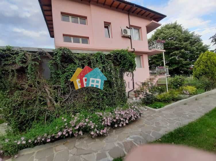 Продава се Къща в Долни чифлик - 312 кв.м за 446 €/кв.м - Снимка #1