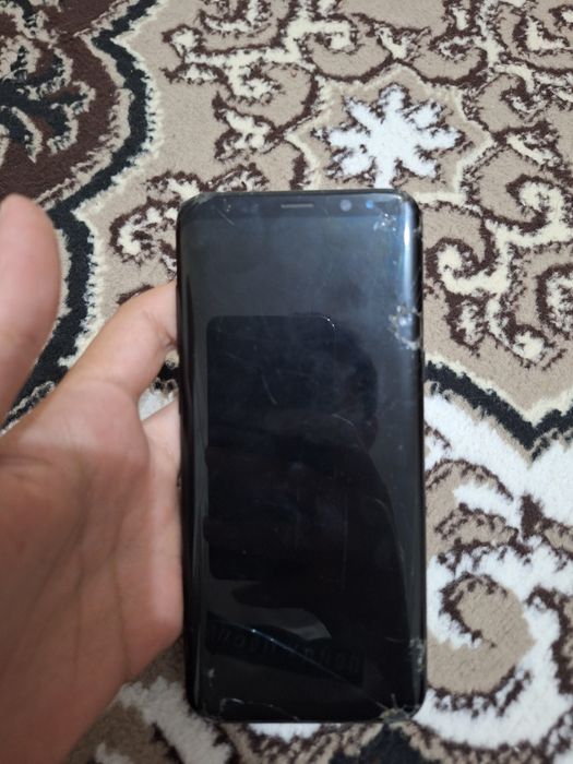Samsung S8 plus.
