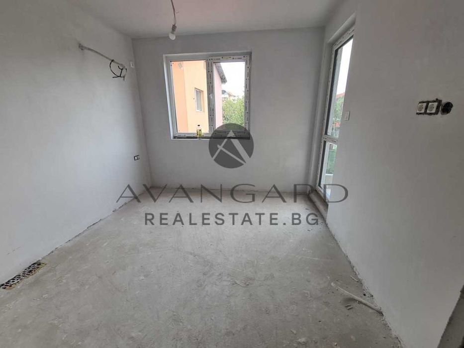 Продава се Тристаен апартамент в Пловдив, Прослав - 101 кв.м за 1250 €/кв.м - Снимка #4