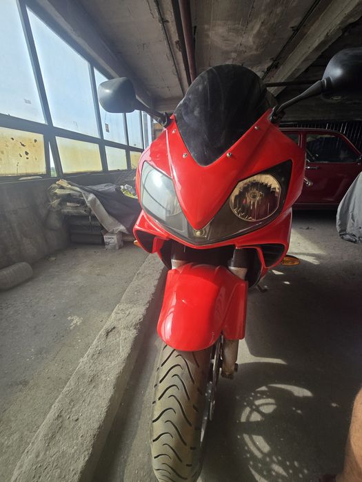 Vand Honda CBR F4 i