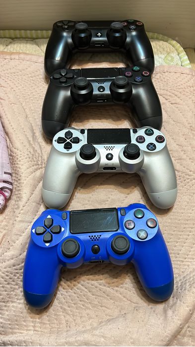4 manete ps4 250 lei negociabil