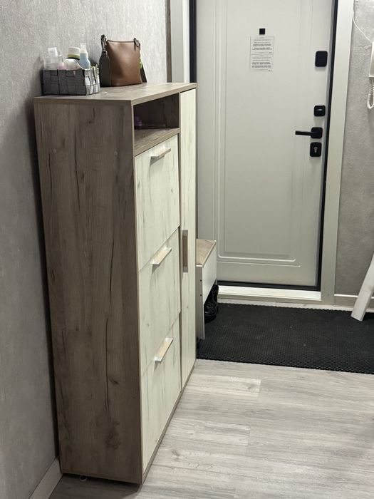 Обувница шкаф.