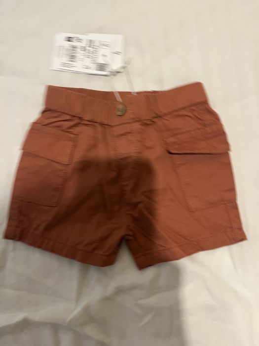 2 perechi de pantaloni scurti 62