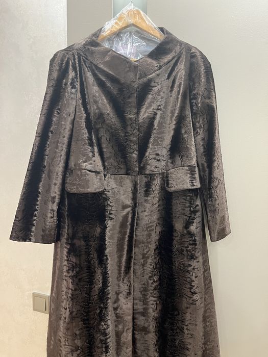 Пальо женское демисезонное, каракуль. 44 размер.