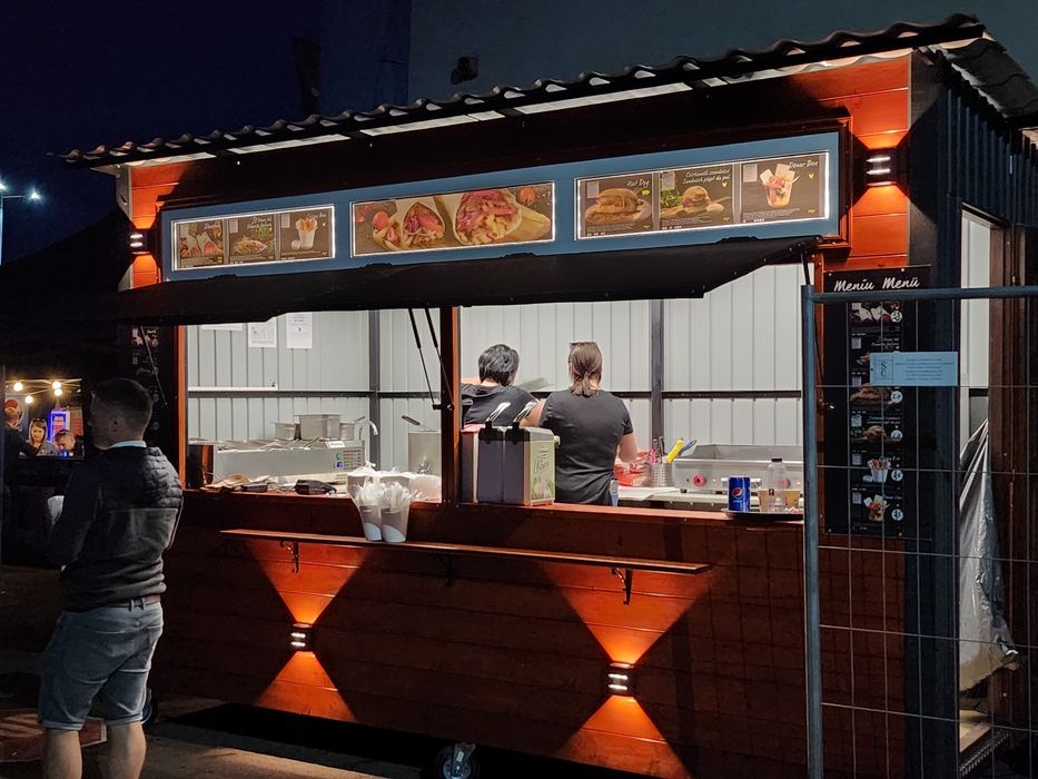 Caruta Fast Food Car Wienez Trasura